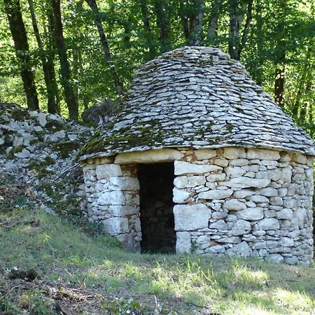 Charmante Maison En Pierre Avec Jardin Et Cheminee, Animaux Acceptes - Fr-1-616-174 Летний дом