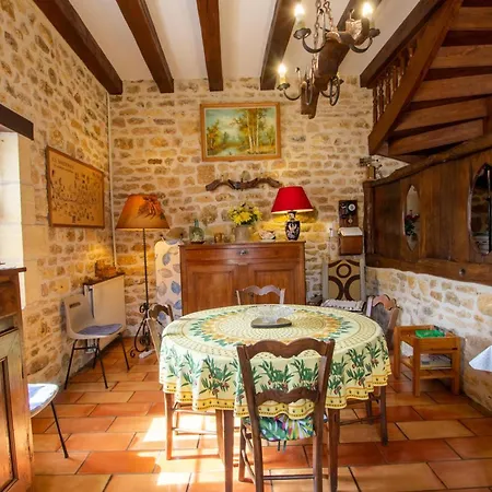 Летний дом Charmante Maison En Pierre Avec Jardin Et Cheminee, Animaux Acceptes - Fr-1-616-174 La Mouthe