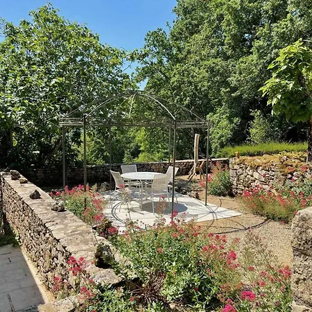 Летний дом Charmante Maison En Pierre Avec Jardin Et Cheminee, Animaux Acceptes - Fr-1-616-174 La Mouthe